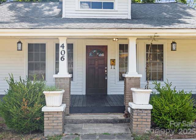 Property at 406 N Main St, Clover, SC 29710, 2 beds, 1 bath
