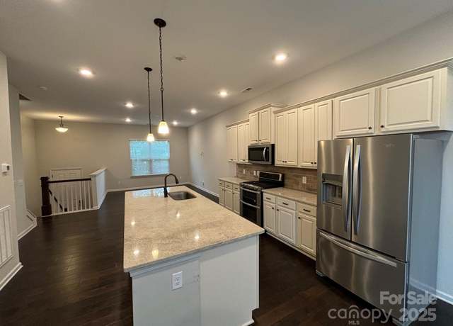 Property at 9236 Ainslie Downs St, Charlotte, NC 28273, 3 beds, 3.5 baths
