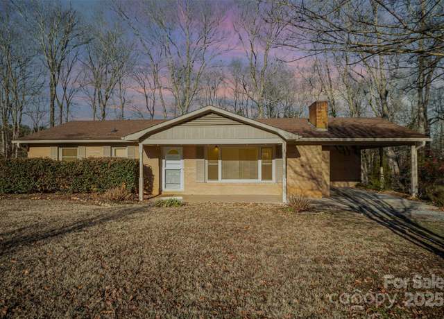 Property at 2214 Munsen Rd, Concord, NC 28025, 3 beds, 1.5 baths