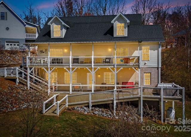 Property at 39 Susannah Ct, Lake Junaluska, NC 28745, 6 beds, 4 baths