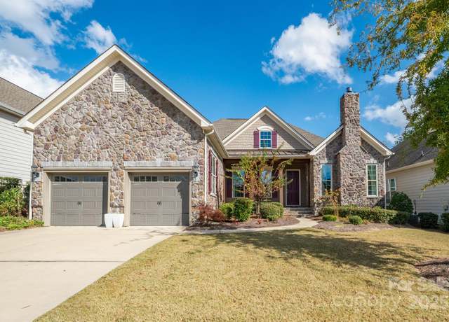 Property at 14920 High Bluff Ct, Charlotte, NC 28278, 3 beds, 2.5 baths