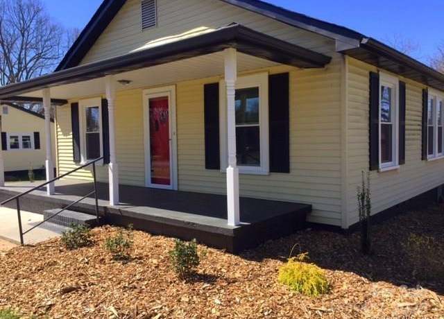 Property at 124 & 128 Market Rd, Mooresville, NC 28115, 5 beds, 3 baths