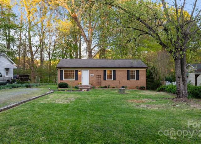 Property at 1483 Runabout Rd, Pfafftown, NC 27040, 3 beds, 1 bath