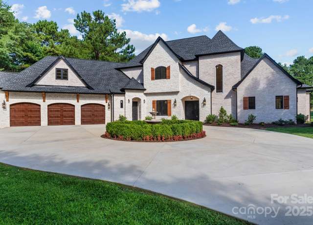 Property at 152 Forum Dr #126, Mooresville, NC 28117, 4 beds, 4.5 baths