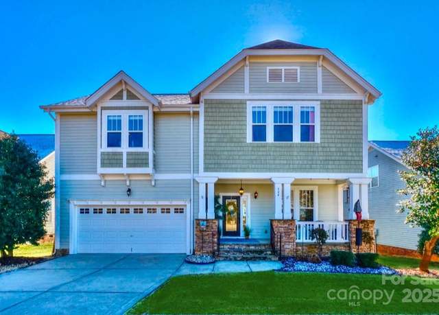 Property at 724 Mercer Pl, Huntersville, NC 28078, 4 beds, 2.5 baths