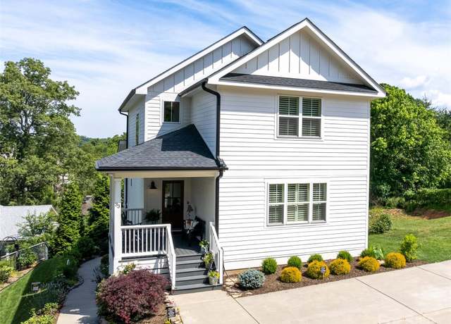 Property at 35 Douglas Pl, Asheville, NC 28803, 5 beds, 4.5 baths