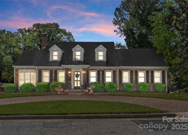 Property at 222 E Carter St, Lincolnton, NC 28092, 3 beds, 3.5 baths