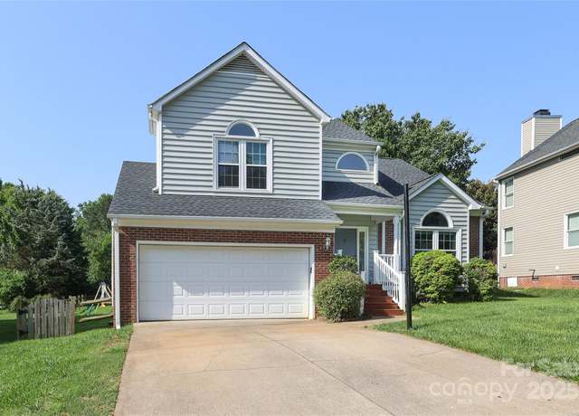 Property at 9315 Pebble Creek Way, Charlotte, NC 28269, 4 beds, 2.5 baths
