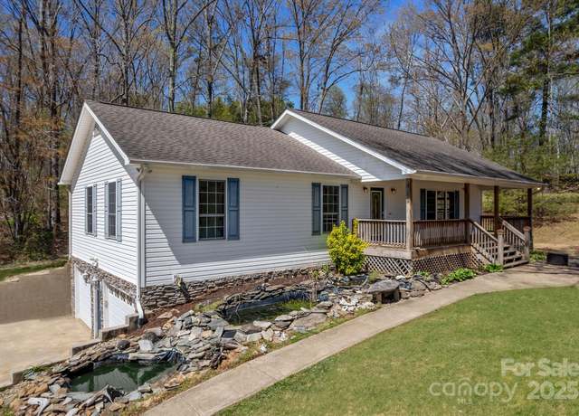 Property at 71 Gosnell Rd, Asheville, NC 28804, 3 beds, 2 baths