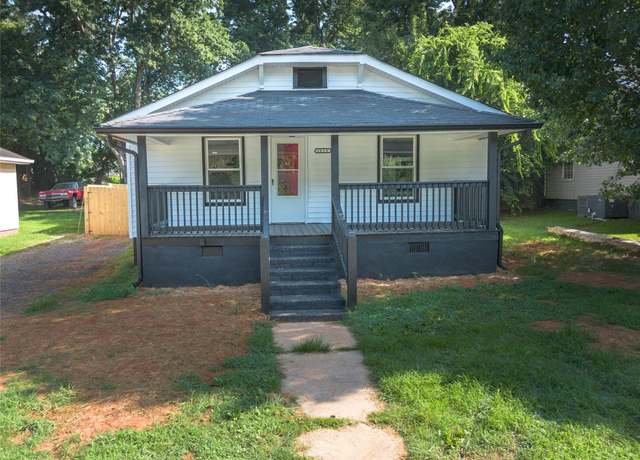 Property at 1919 Gay St, Statesville, NC 28625, 3 beds, 2 baths