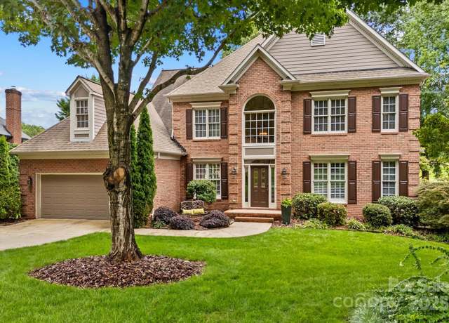 Property at 15433 Northstone Dr, Huntersville, NC 28078, 4 beds, 3.5 baths