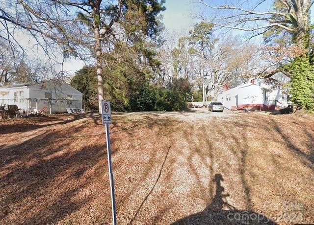 Property at 2451 Columbus Cir #19, Charlotte, NC 28208
