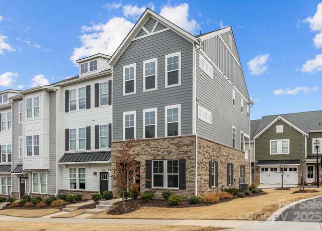 Property at 1037 Naples Dr, Davidson, NC 28036, 3 beds, 3.5 baths
