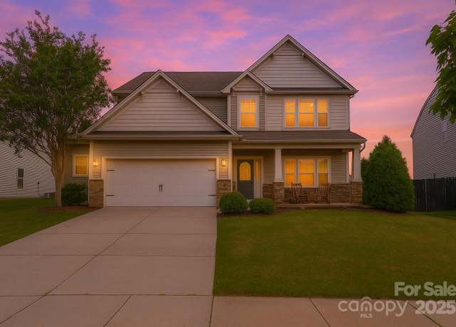 Property at 306 Fesperman Cir, Troutman, NC 28166, 5 beds, 3.5 baths