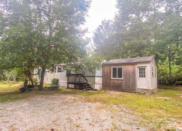 Property at 17 Howell Rd, Brevard, NC 28712, 1 bed, 1 bath
