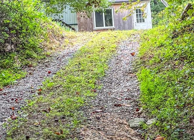 Property at 17 Howell Rd, Brevard, NC 28712, 1 bed, 1 bath