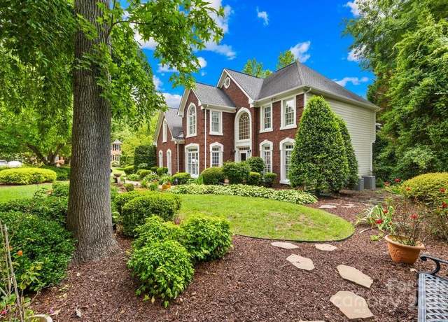 Property at 9514 Hayenridge Ct, Huntersville, NC 28078, 4 beds, 2.5 baths