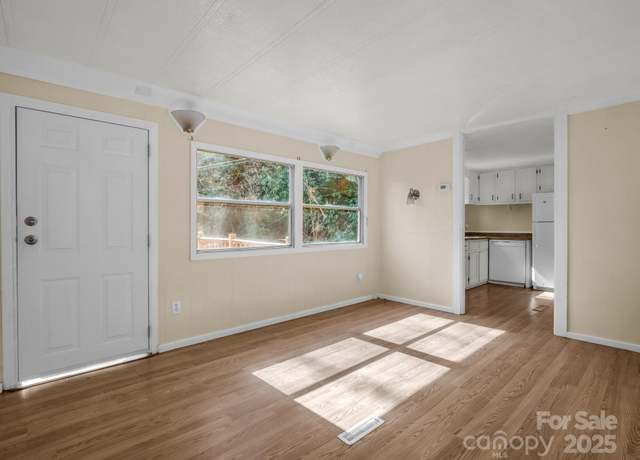 Property at 329 Squirrel Hollow Dr, Hendersonville, NC 28791, 2 beds, 1 bath
