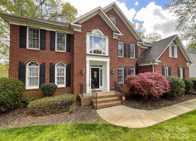 Property at 6114 Abergele Ln, Matthews, NC 28104, 5 beds, 4 baths