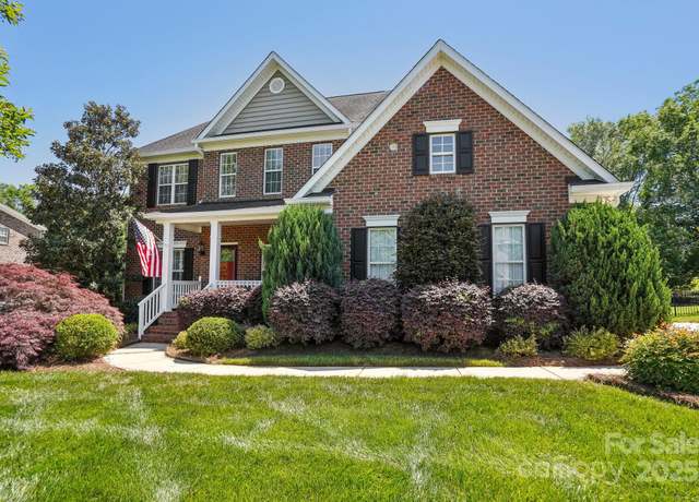 Property at 10716 Persimmon Creek Dr, Mint Hill, NC 28227, 4 beds, 3.5 baths