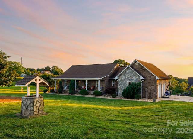 Property at 2843 Startown Rd, Lincolnton, NC 28092, 4 beds, 3 baths
