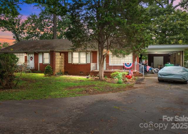 Property at 309 Salisbury Ave, Salisbury, NC 28146, 4 beds