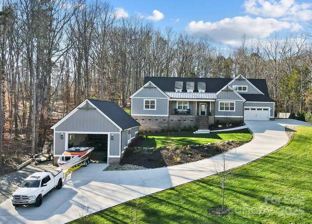 Property at 324 Patternote Rd, Mooresville, NC 28117, 3 beds, 3.5 baths