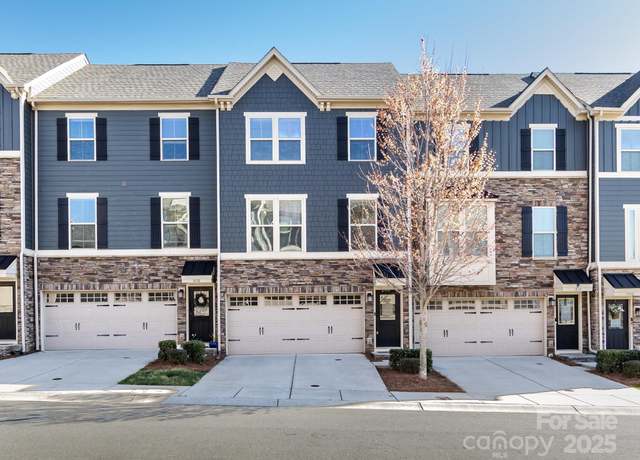 Property at 1814 Shumard Ln, Charlotte, NC 28205, 3 beds, 2.5 baths