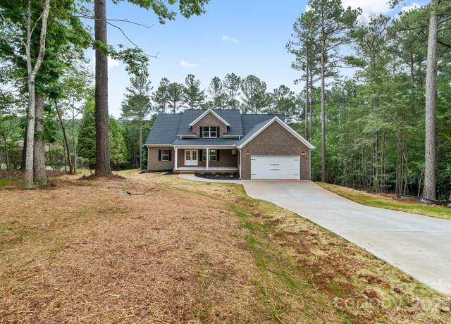 Property at 5025 Harbor View Dr E, Granite Falls, NC 28630, 4 beds, 4 baths