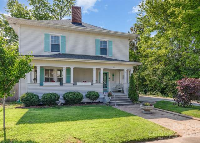 Property at 132 N Confederate Ave, Rock Hill, SC 29730, 3 beds, 2.5 baths