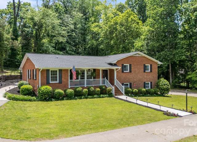 Property at 2076 Junction Rd, Mocksville, NC 27028, 3 beds, 3 baths