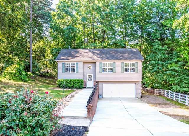 Property at 125 Shenandoah Loop, Troutman, NC 28166, 3 beds, 2 baths