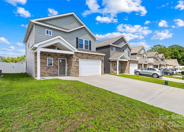 Property at 2530 Snow Creek Rd NE, Hickory, NC 28601, 3 beds, 2.5 baths