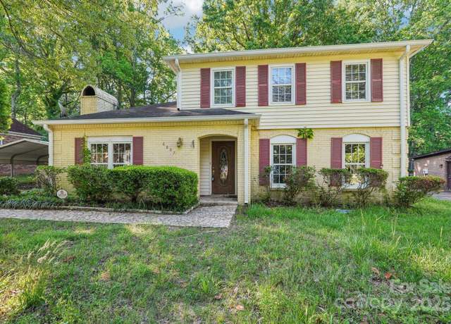 Property at 6807 Woodfield Dr, Charlotte, NC 28215, 3 beds, 2.5 baths