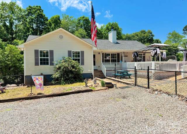 Property at 533 Tuckers Grove Rd, Statesville, NC 28625, 4 beds, 2 baths