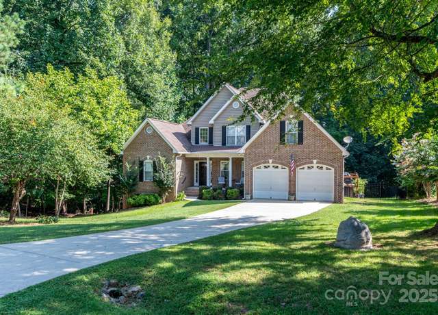 Property at 122 Ardmore Pl, Mooresville, NC 28117, 3 beds, 2.5 baths