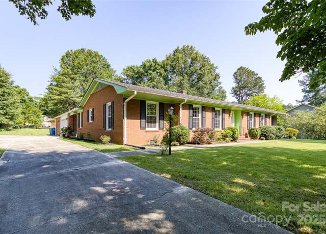 Property at 321 Knollwood Ave, Salisbury, NC 28144, 3 beds, 2 baths