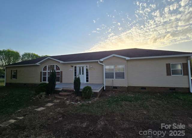 Property at 117 Jones Rd, Shelby, NC 28150, 4 beds, 2 baths