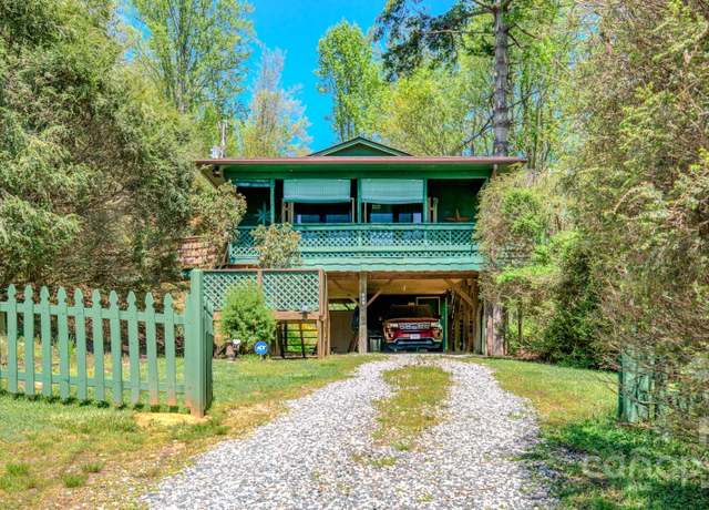 Property at 238 Leisure Ln, Burnsville, NC 28714, 2 beds, 1 bath