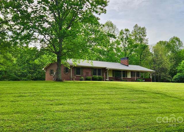 Property at 460 S Minton Rd, Wilkesboro, NC 28697, 3 beds, 1.5 baths