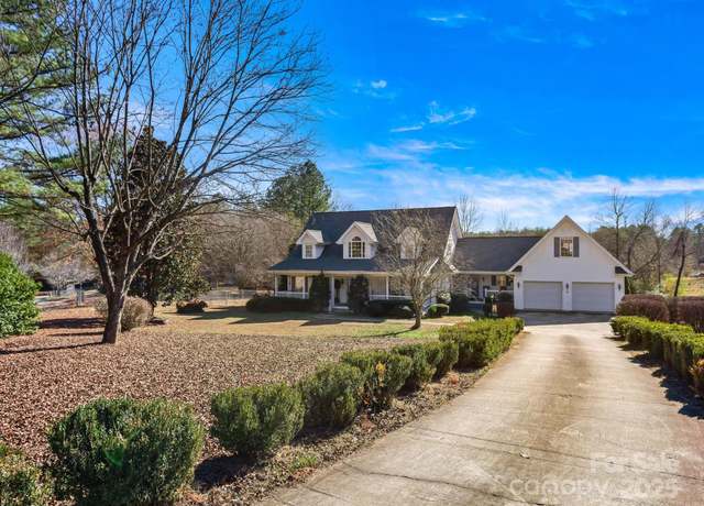 Property at 510 Floyd Blackwell Rd, Tryon, NC 28782, 4 beds, 4.5 baths