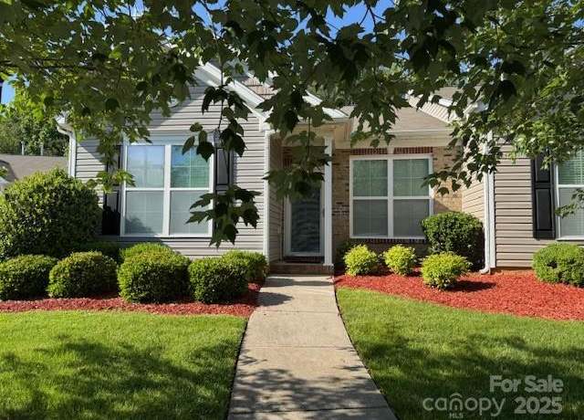 Property at 4373 Rex Ct, Winston Salem, NC 27107, 3 beds, 2 baths