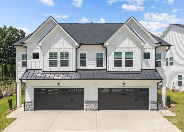 Property at 6032 Corbin Woods Ct, Charlotte, NC 28226, 4 beds, 2.5 baths