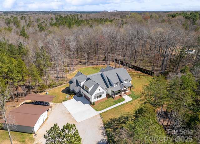 Property at 722 Clegg Farm Dr, York, SC 29745, 5 beds, 4.5 baths