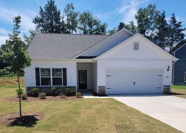 Property at 1060 Russell Dr, Winston Salem, NC 27127, 3 beds, 2 baths