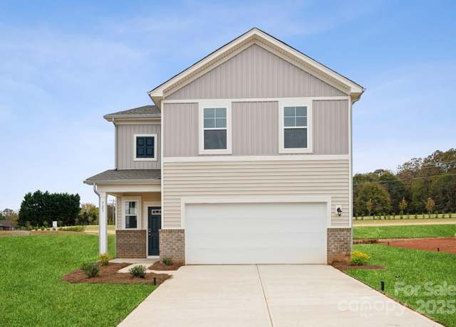 Property at 714 Olde England Dr, Lincolnton, NC 28092, 4 beds, 2.5 baths