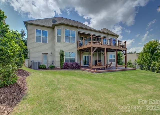 Property at 14503 Crest Ct, Charlotte, NC 28278, 4 beds, 3.5 baths
