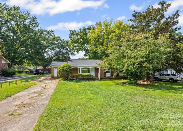 Property at 1109 W Edgemont Dr, Lancaster, SC 29720, 3 beds, 2 baths