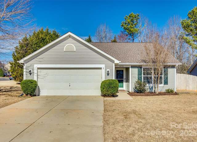 Property at 10238 Highland Creek Cir, Fort Mill, SC 29707, 3 beds, 2 baths