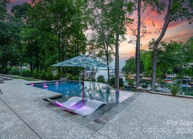 Property at 20338 Christofle Dr, Cornelius, NC 28031, 4 beds, 3.5 baths